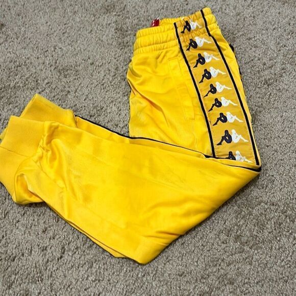 Kappa 6 Youth Sneek Man Track Stripe Logo Joggers Sweatpants Yellow Streetwear - Picture 1 of 13